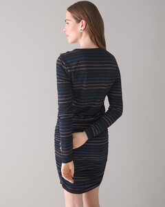 570318467ext3_large.jpg