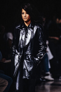 643981906_HelmutLang1992WomenRTW38.thumb.jpg.4f6397853eba5f48ec397ff3e0628ec0.jpg