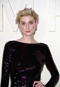 Elizabeth+Debicki+Tom+Ford+Arrivals+September+jESLfBhPq0Sx.jpg