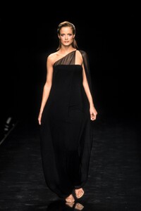 768608844_Halston1998WomenRTW34.thumb.jpg.9397ff80ae36d58753d9ad465ccddf2d.jpg