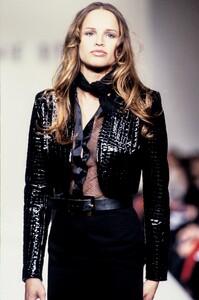 791244229_SophieSitbon1993WomenRTW47.thumb.jpg.6e764f12c45356a4a5dce2be2c588c95.jpg