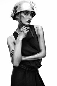Natalia Bieganska 630x-vitali-gelwich-photography-fotograf-berlin-imagecampaign-hannes-roether-m--nchen-munich-9.jpg