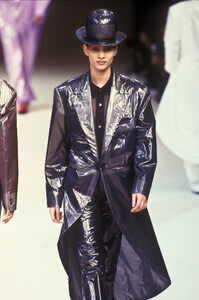 844725384_IsseyMiyake1995WomenRTW97.thumb.jpg.72e70def3f6e82eb9b1c3540f50942a3.jpg