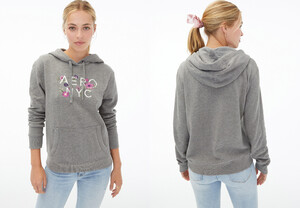 935131482_CarolineKelley-Aeropostale2022AeroNYCFloralPulloverHoodie2.thumb.jpg.17b37ae3dd43993af28a3d21c0b810c6.jpg