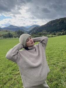 Bg8xcfUn9ws.thumb.jpg.6ae1721b7ad8a0b93c932168fe7b18de.jpg