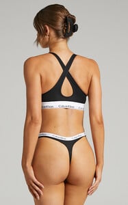 Calvin_Klein_-_CAROUSEL_THONG_BLACK_in_Black_2528BI21120017012529_7.jpg