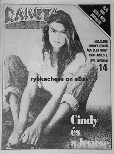 Cindy-Crawford-on-front-cover-article-pages.jpg