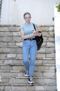 F_0006.jpg