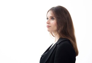 Felicity-Jones-On-the-Basis-of-Sex-promo-2018-004.jpg