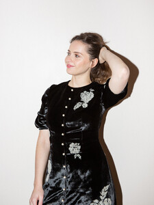 Felicity-Jones-Photoshoot-For-Coveteur-2018-005.jpg