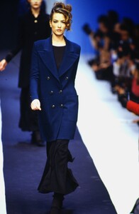 KARL_LAGERFELD_FALL_92_4.thumb.jpg.64fe98e278eb620d53a553f35c665345.jpg