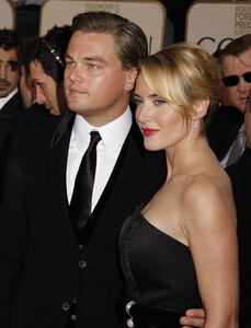 Kate-Winslet-Leonardo-DiCaprio-at-the-Golden-Globes-kate-winslet-and-leonardo-dicaprio-4883993-383-500.thumb.jpg.d1f61762e6b19d1699cd7b5df57021a5.jpg