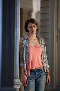 LCwalkingdeadstill002.jpg