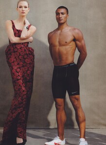 Leibovitz_US_Vogue_June_2012_08.thumb.jpg.903fed7c7e27fed5d41fd67d63ae244e.jpg