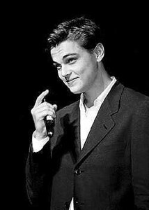 Leonardo-DiCaprio-leonardo-dicaprio-192291_250_350.thumb.jpg.da09bbc1e9c912f0b1a110a6f213710e.jpg