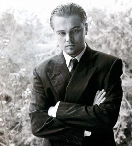 Leonardo-leonardo-dicaprio-4279130-360-400.jpg