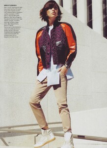 McDean_US_Vogue_June_2012_03.thumb.jpg.03294c7ae877727f668d9d3d63ad37d8.jpg