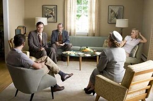 RR-Promotional-Stills-revolutionary-road-5898062-500-333.thumb.jpg.2d43e62d6639ac1f2e158345f4436b92.jpg