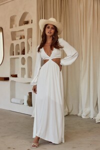 ReinaWhiteCutoutMaxiDress_1725.jpg