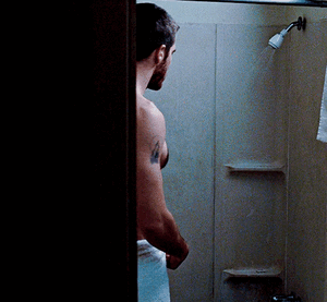 Tumblr_l_127849834080233.thumb.gif.cf240046f8806ba72389ce5fd90413e6.gif
