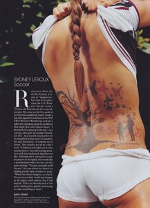 Weber_US_Vogue_June_2012_06.thumb.jpg.7cc329c7b34a6bd0e868516e600d3bfb.jpg