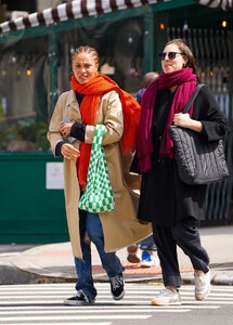 adwoa-aboah-out-in-new-york-04-04-2022-3.jpg