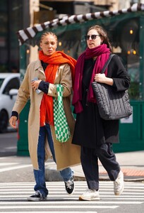 adwoa-aboah-out-in-new-york-04-04-2022-4.jpg
