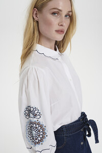 bright-white-lavyasz-shirt2.jpg