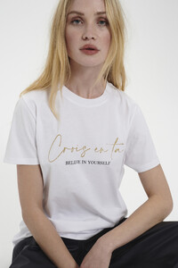 bright-white-lijisz-t-shirt2.jpg