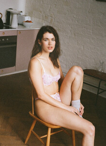 emily_ashcroft_LINGERIE_2.jpg