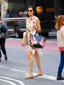 famke-janssen-out-and-about-in-new-york-04-14-2022-5.thumb.jpg.99e97b449fb51ff8e2f698504ff35501.jpg