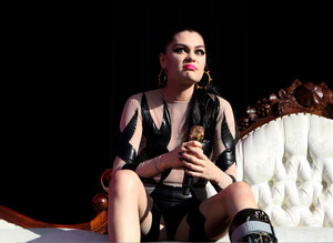 jessie-j_8zpqmq6cjkn.jpg