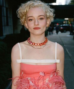julia-garner-swarovski-produced-by-vogue-magazine-november-2021-more-photos-5.jpg