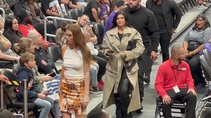 kendall-jenner-and-kylie-jenner-at-the-clippers-game-in-los-angeles-04-06-2022-3.jpg