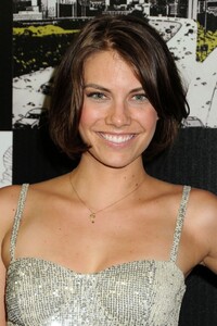 lauren-cohan-the-walking-dead-100th-issue-black-carpet-event-in-san-diego-07-13-2012-1.jpg