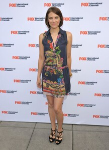 lauren-cohan-the-walking-dead-fox-breakfast-at-san-diego-comic-con-2012-4.jpg
