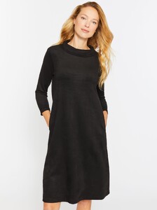 lenka_0186451022_solid_black_032_main.jpg