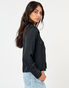 r-dee-dee-deep-cuff-black-detail-bl48337rwas.jpg