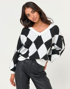 r-verity-v-neck-knit-mono-diamonds-front-kl53168rdia.jpg