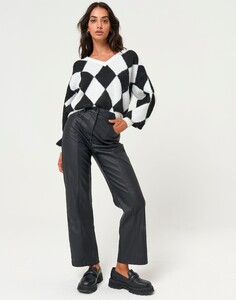 r-verity-v-neck-knit-mono-diamonds-full-kl53168rdia.jpg