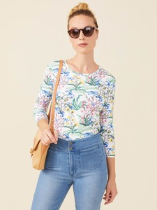 signature_tee_0003615392_white_multi_gardenside_032.jpg