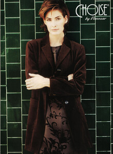 09-FASHIONGUIDEDEWint1998-m.TrinaChambers-ph_Unk.thumb.jpg.5e8114a63a134de8c90738fef2b348db.jpg