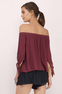 wine-zoya-off-shoulder-top (3).jpg