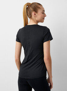 Nike - Minimalist logo fitted T-shirt - Black - A3_1.jpg
