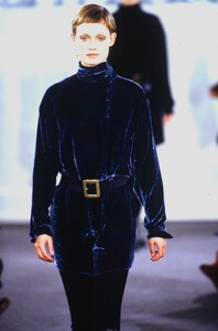 1237345646_lauren-ralph-fw-93(1).thumb.jpg.78be4b90493841b4a71dab7e7d26610c.jpg