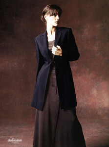 13-FASHIONGUIDEDEWint1998-m.GurusSegovia-ph_Unk.thumb.jpg.8f84e54152e217b23ba89d9dc142a226.jpg