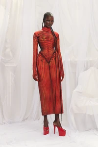 1437589615_vogue.com00005-JeanPaulGaultier-Couture-Spring-22-Paris-credit-ArnaudLajeunie.thumb.webp.83aff883cdc2a73f49a9d544297eabca.webp