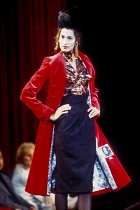 1505619161_VivienneWestwood1997FW36.thumb.jpg.e707775021ed4186fb814732d5210ce2.jpg