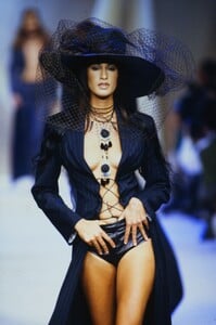 1520849618_sitbon-ss-93(2).thumb.jpg.03c3c9db5261ed2e5db4e683c44568f0.jpg