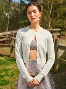 19807_SILK-CASHMERE-CREWNECK-CARDIGAN_CHALK_VY_05 yada villaret.jpg